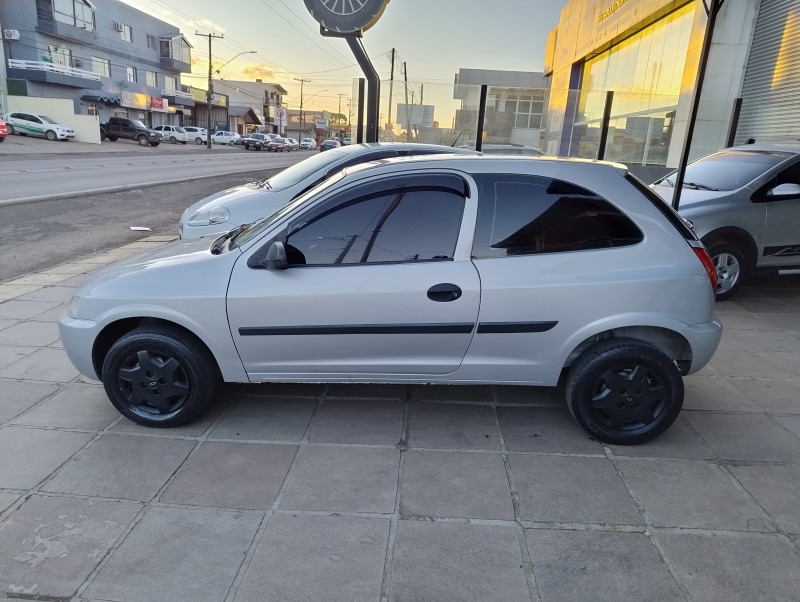 CELTA 1.0 MPFI VHC LIFE 8V FLEX 2P MANUAL - 2005 - VACARIA