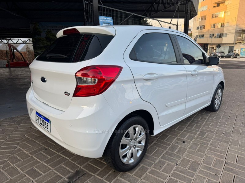 KA 1.0 SE 12V FLEX 4P MANUAL - 2018 - TAPEJARA