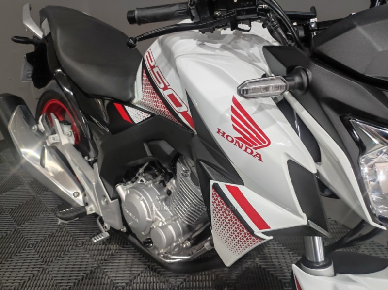 CB 250F TWISTER  - 2022 - NOVO HAMBURGO