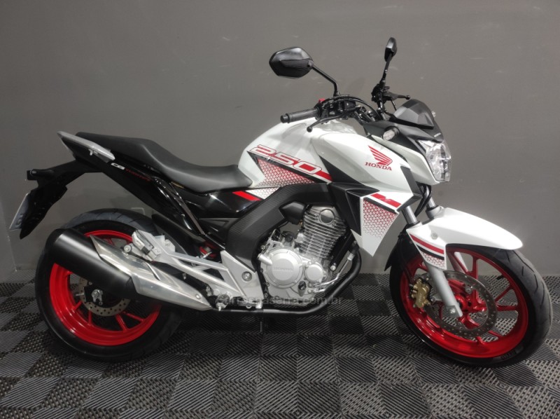 cb 250f twister 2022 novo hamburgo