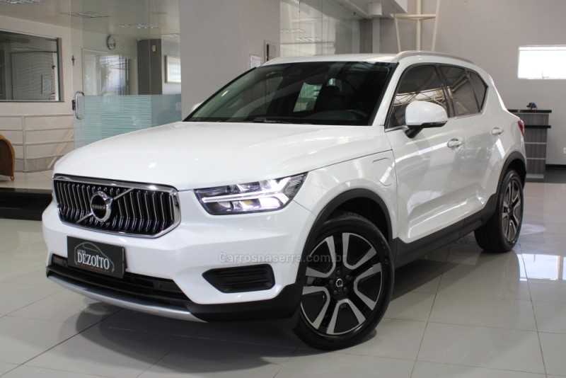 xc 40 1.5 t5 momentum hibrido 4p automatico 2021 caxias do sul