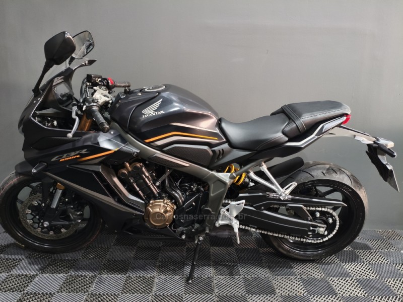 CBR 650R  - 2023 - NOVO HAMBURGO