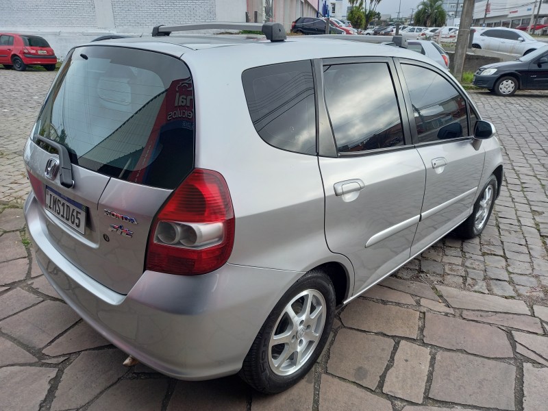 FIT 1.5 EX 16V GASOLINA 4P AUTOMÁTICO - 2006 - CAXIAS DO SUL