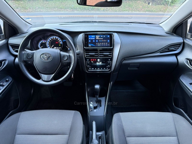 YARIS 1.5 XL PLUS CONNECT 16V FLEX 4P AUTOMÁTICO - 2024 - DOIS IRMãOS