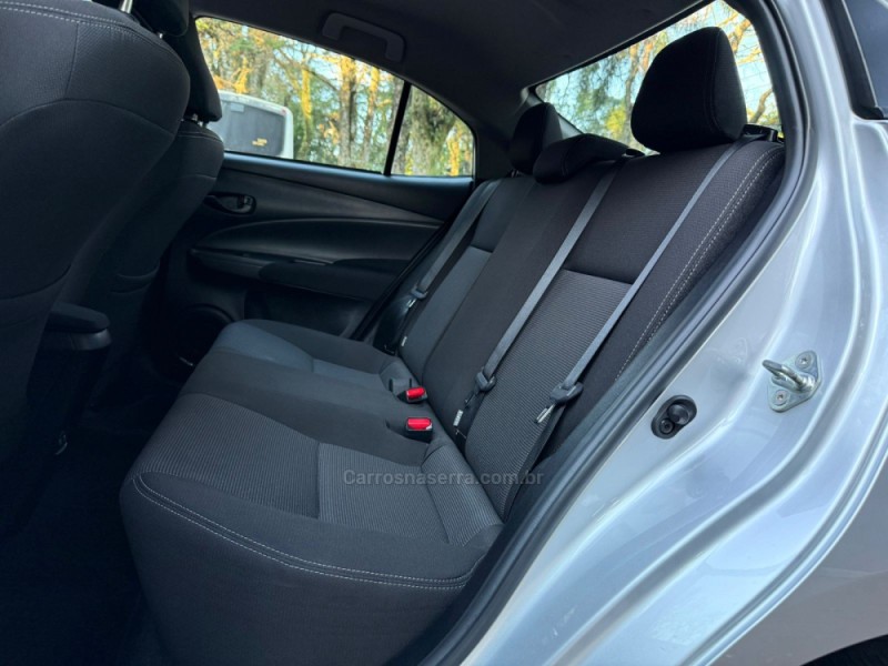 YARIS 1.5 XL PLUS CONNECT 16V FLEX 4P AUTOMÁTICO - 2024 - DOIS IRMãOS