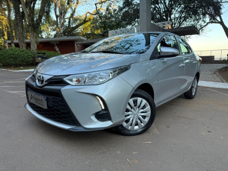yaris 1.5 xl plus connect 16v flex 4p automatico 2024 dois irmaos