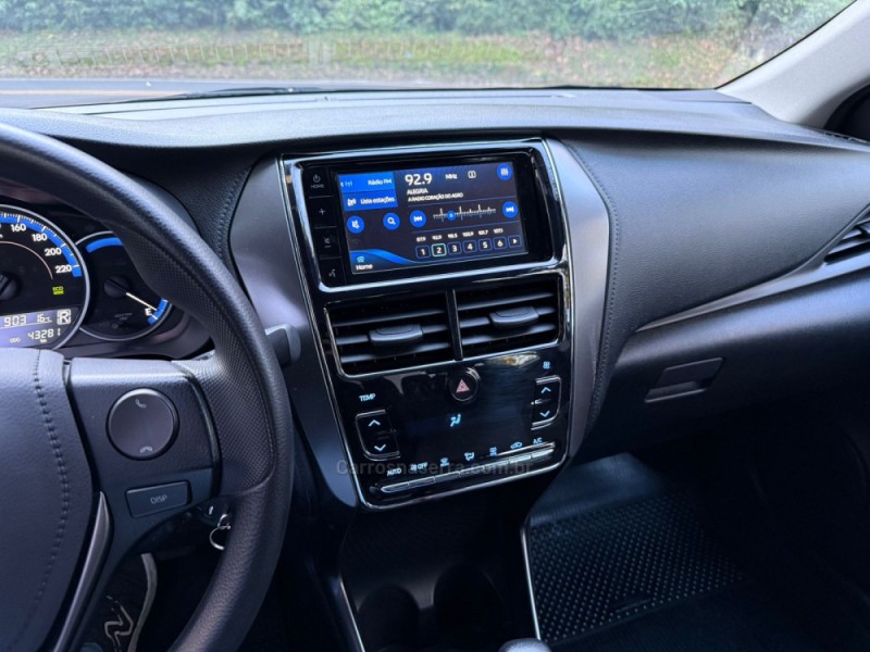 YARIS 1.5 XL PLUS CONNECT 16V FLEX 4P AUTOMÁTICO - 2024 - DOIS IRMãOS