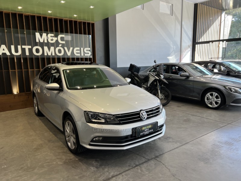 JETTA 2.0 TSI HIGHLINE 211CV GASOLINA 4P TIPTRONIC - 2016 - CAXIAS DO SUL