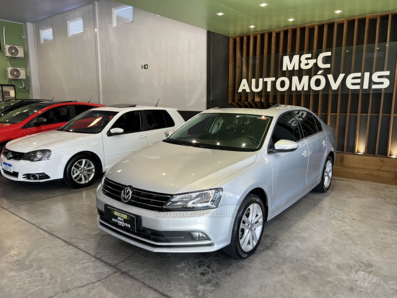 jetta 2.0 tsi highline 211cv gasolina 4p tiptronic 2016 caxias do sul