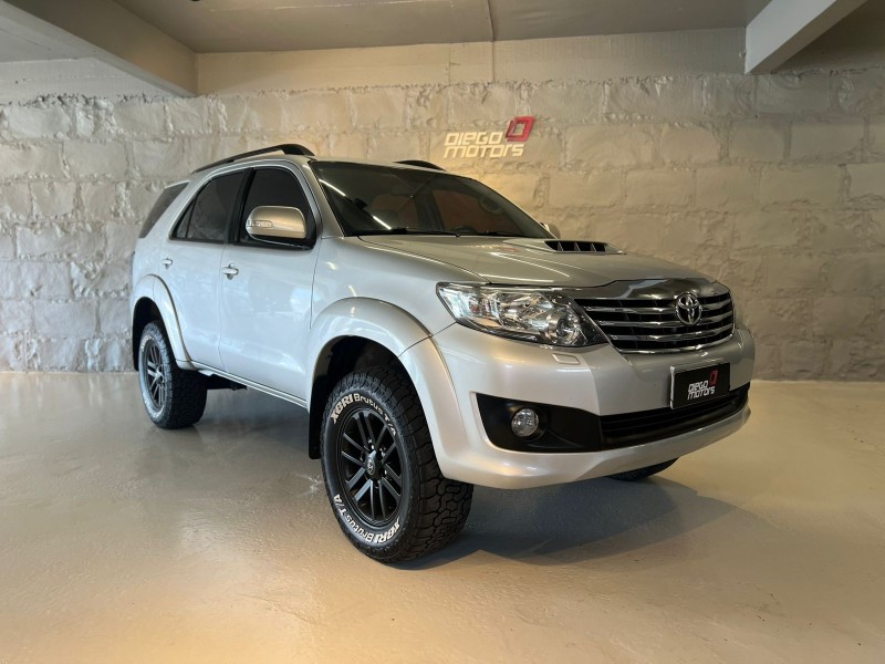 HILUX SW4 3.0 SRV 4X4 16V TURBO INTERCOOLER DIESEL 4P MANUAL - 2014 - CAXIAS DO SUL