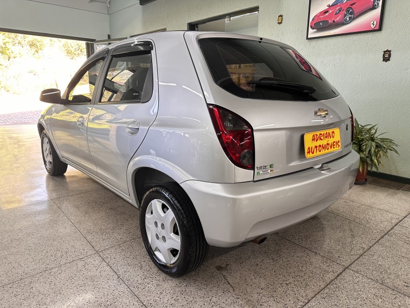 CELTA 1.0 MPFI LT 8V FLEX 4P MANUAL - 2014 - NOVA PETRóPOLIS