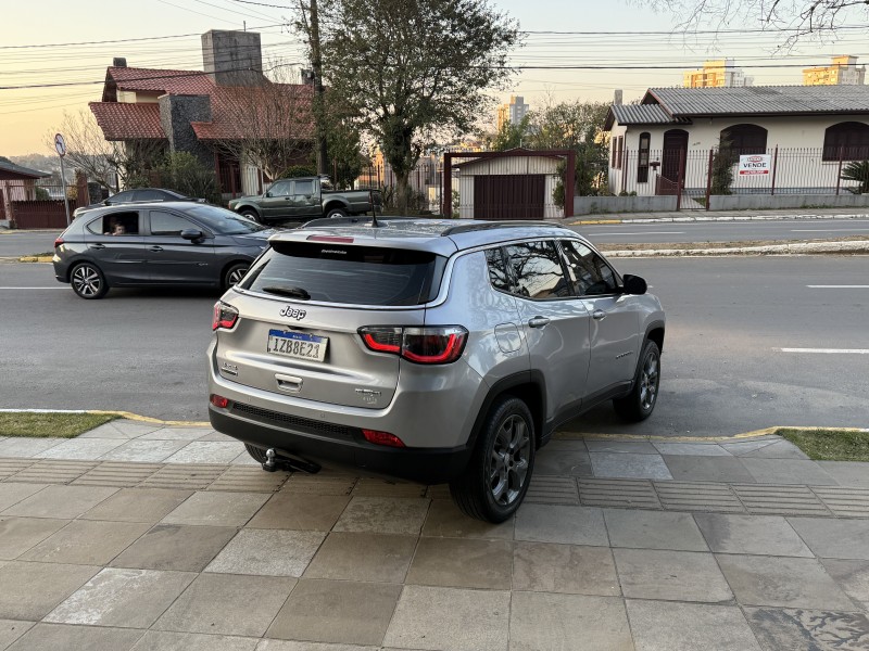COMPASS 2.0 16V DIESEL LONGITUDE 4X4 AUTOMÁTICO - 2019 - FARROUPILHA