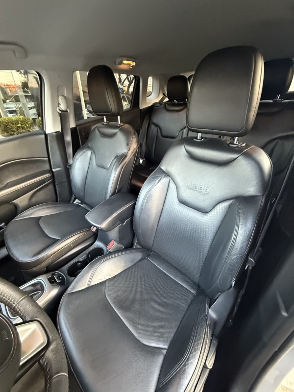 COMPASS 2.0 16V DIESEL LONGITUDE 4X4 AUTOMÁTICO - 2019 - FARROUPILHA
