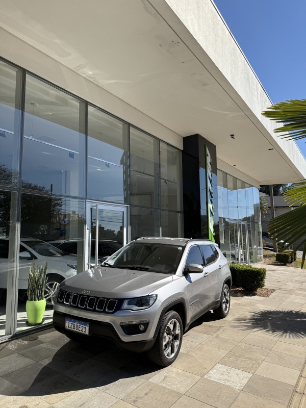 COMPASS 2.0 16V DIESEL LONGITUDE 4X4 AUTOMÁTICO