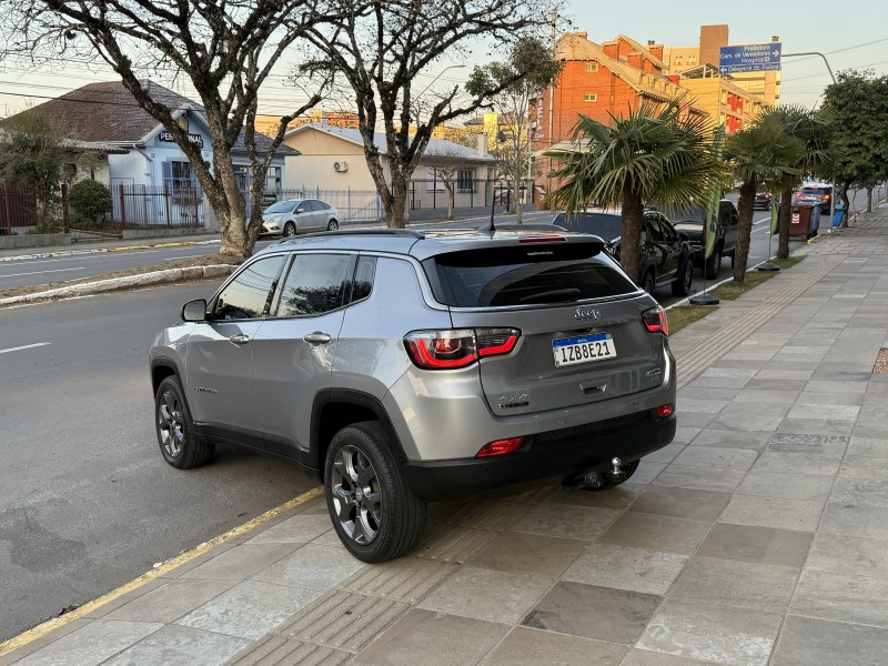 COMPASS 2.0 16V DIESEL LONGITUDE 4X4 AUTOMÁTICO - 2019 - FARROUPILHA