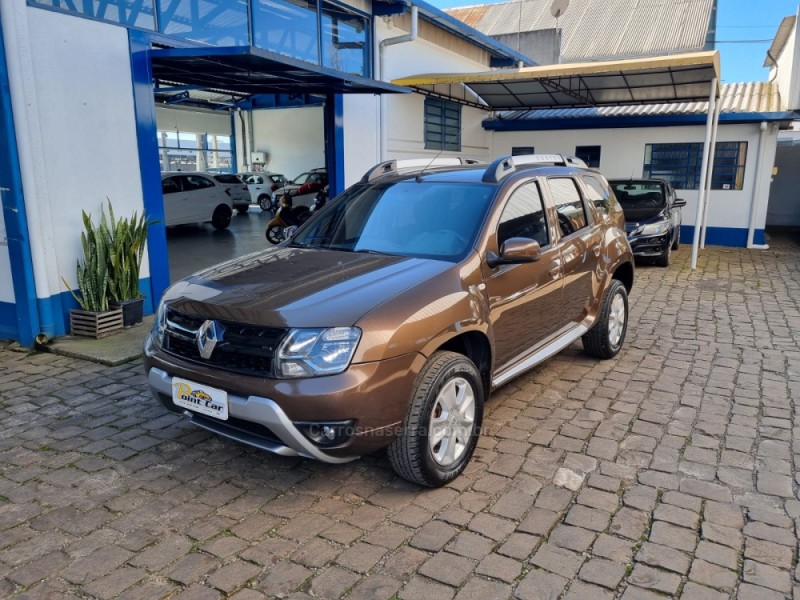 DUSTER 1.6 DYNAMIQUE 4X2 16V FLEX 4P MANUAL - 2016 - VACARIA