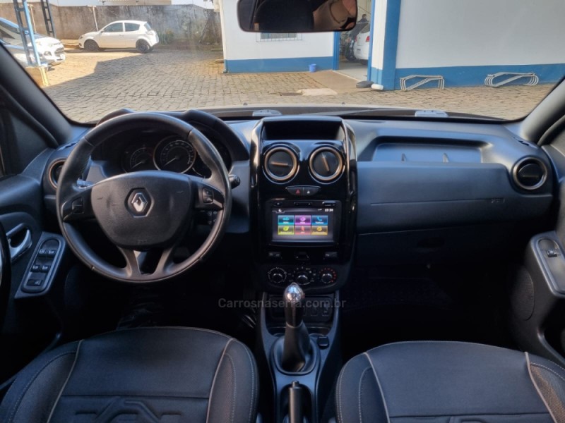 DUSTER 1.6 DYNAMIQUE 4X2 16V FLEX 4P MANUAL - 2016 - VACARIA