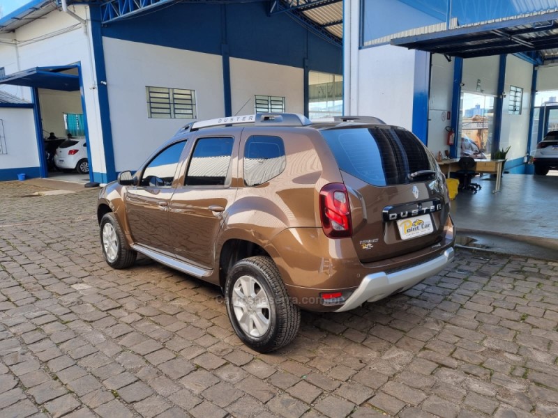 DUSTER 1.6 DYNAMIQUE 4X2 16V FLEX 4P MANUAL - 2016 - VACARIA
