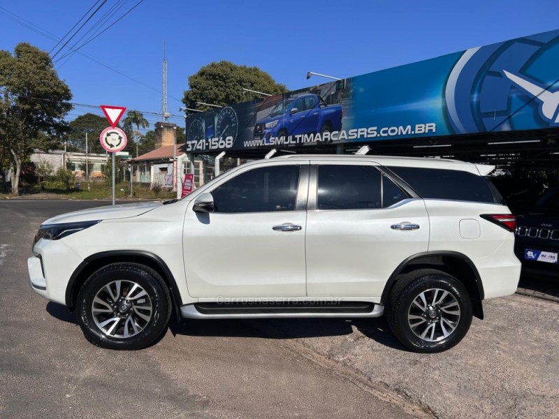 HILUX SW4 2.8 SRX 4X4 7 LUGARES 16V TURBO INTERCOOLER DIESEL 4P AUTOMÁTICO - 2022 - VENâNCIO AIRES