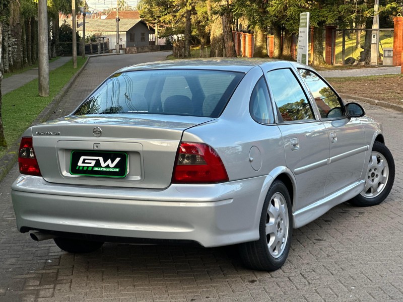 VECTRA 2.0 MPFI CD 8V GASOLINA 4P MANUAL - 2003 - CAXIAS DO SUL