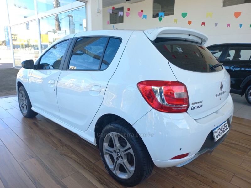 SANDERO 1.6 GT LINE LIMITED FLEX 4P MANUAL - 2017 - TAQUARA