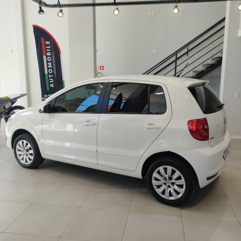 FOX 1.6 MI ITREND 8V FLEX 4P MANUAL - 2013 - ANTôNIO PRADO
