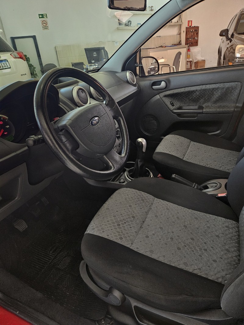 FIESTA 1.6 MPI CLASS HATCH 8V FLEX 4P MANUAL - 2012 - FARROUPILHA