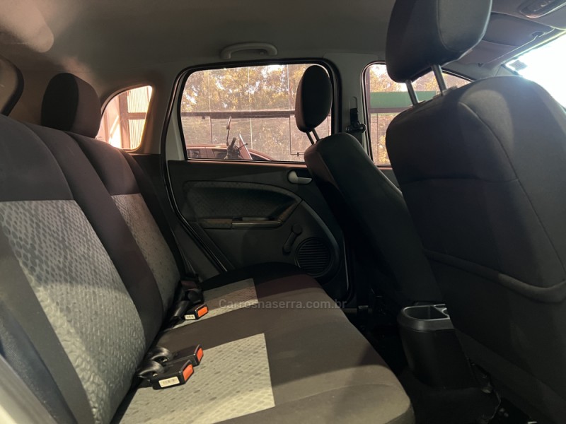 FIESTA 1.6 ROCAM SE 8V FLEX 4P MANUAL - 2014 - CAXIAS DO SUL
