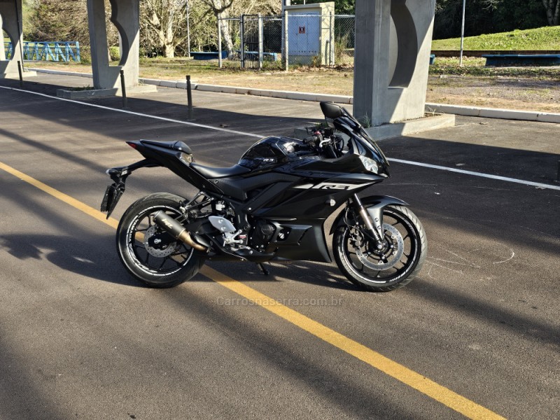 YZF R3 ABS - 2025 - CAMPO BOM