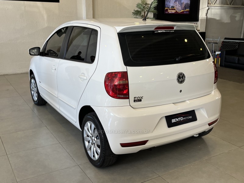 FOX 1.0 MI TRENDLINE 8V FLEX 4P MANUAL - 2010 - BENTO GONçALVES