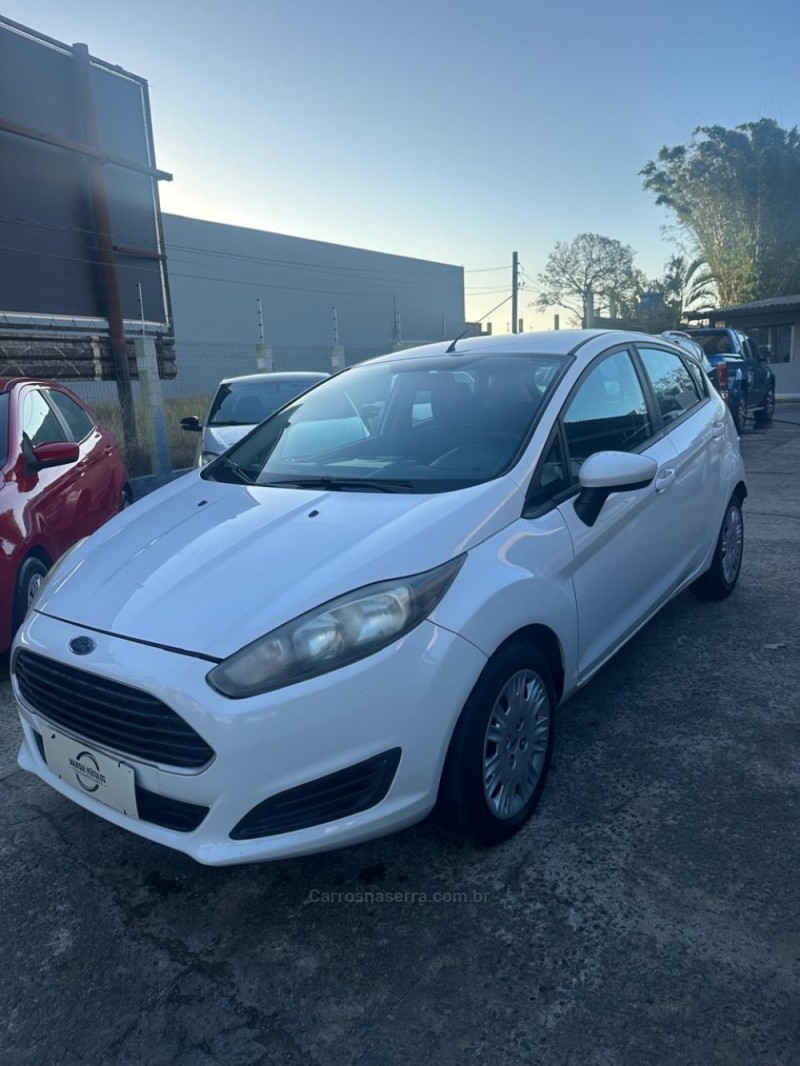 FIESTA 1.5 SE HATCH 16V FLEX 4P MANUAL - 2014 - GRAVATAí
