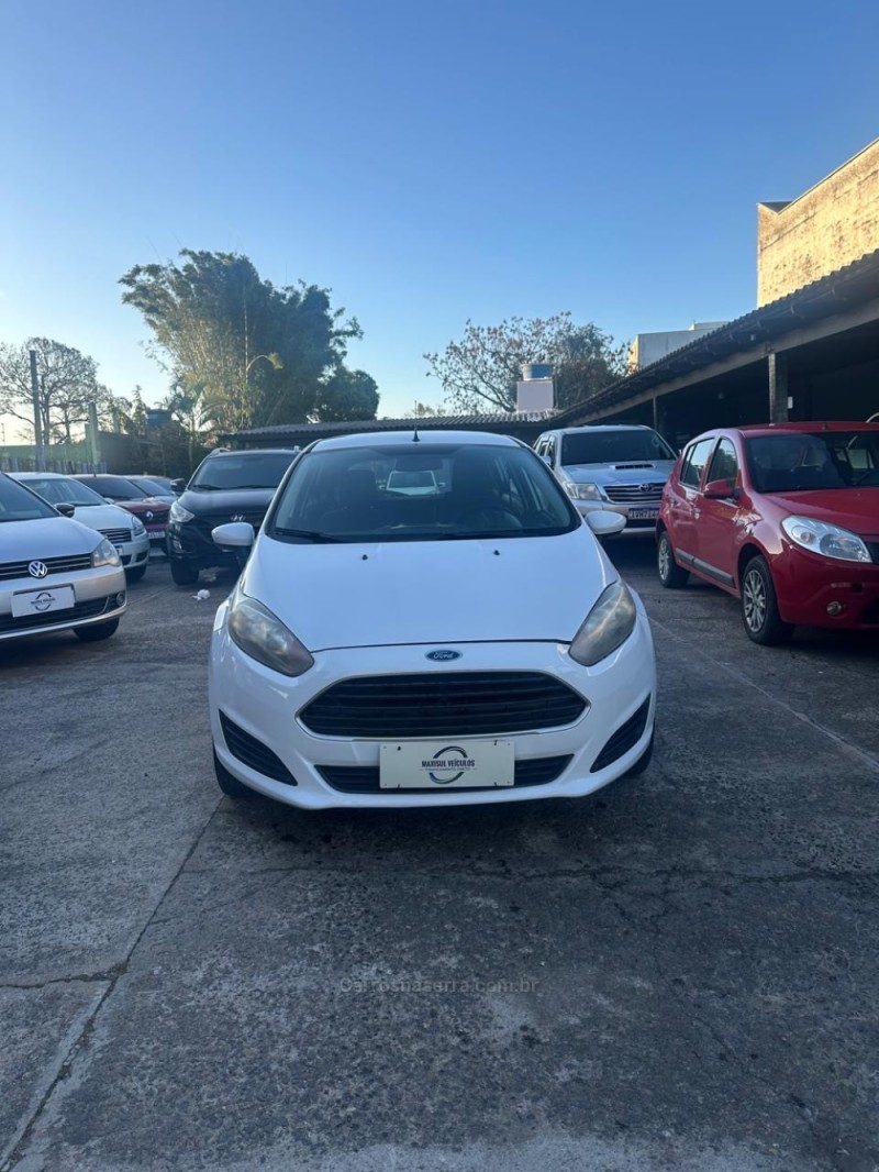 FIESTA 1.5 SE HATCH 16V FLEX 4P MANUAL - 2014 - GRAVATAí