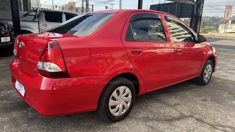 ETIOS 1.5 X PLUS SEDAN 16V FLEX 4P MANUAL - 2020 - GRAVATAí