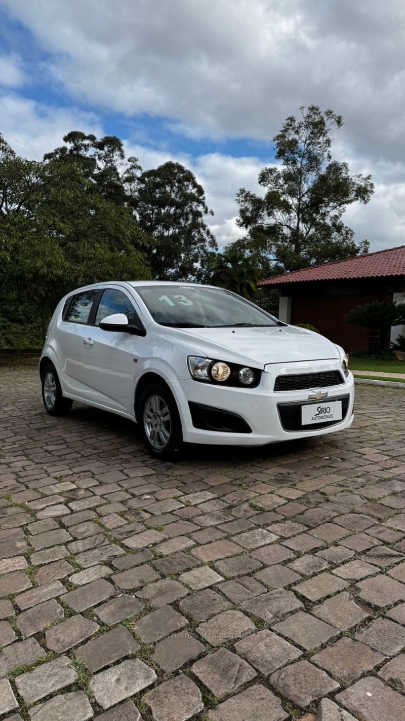 SONIC 1.6 LT 16V FLEX 4P MANUAL - 2013 - LAJEADO