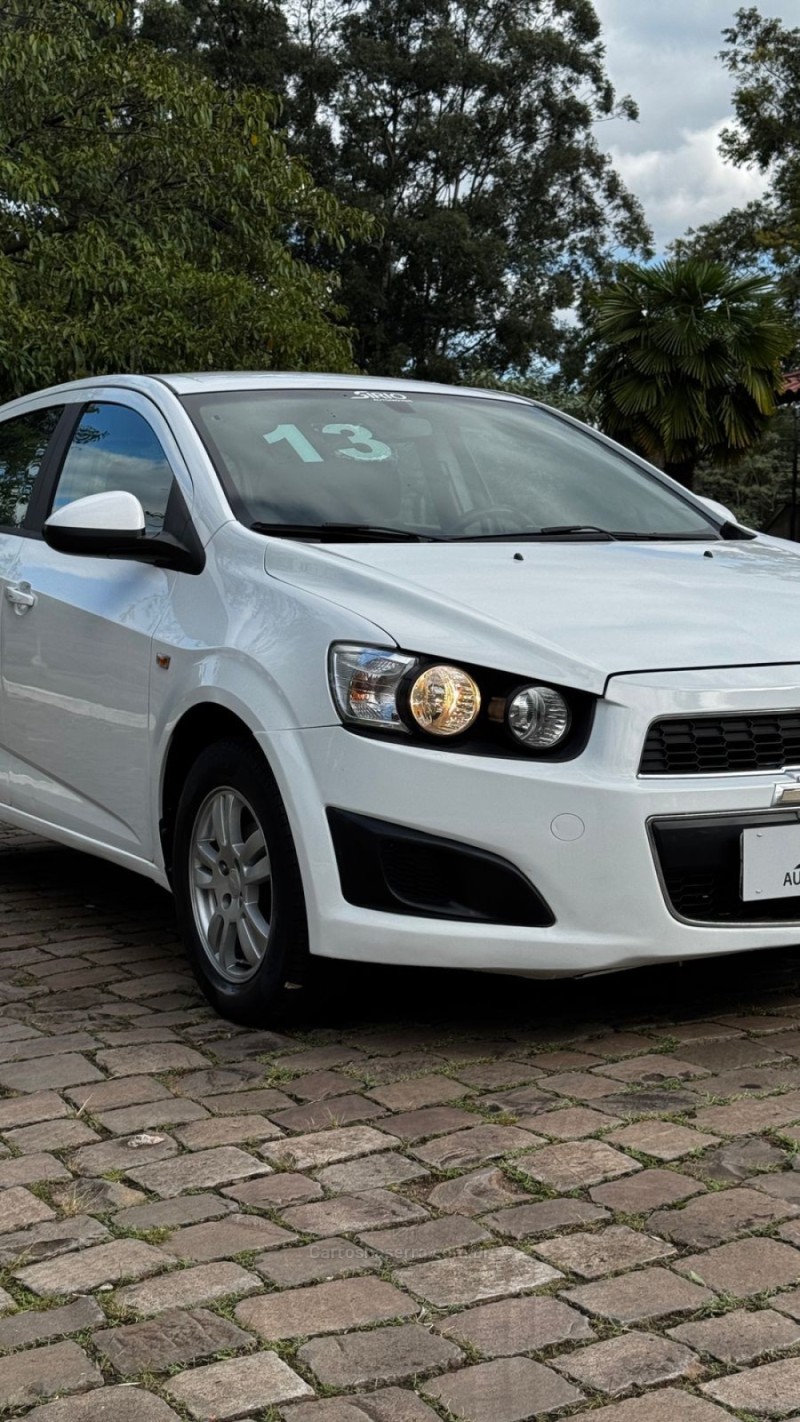 SONIC 1.6 LT 16V FLEX 4P MANUAL - 2013 - LAJEADO