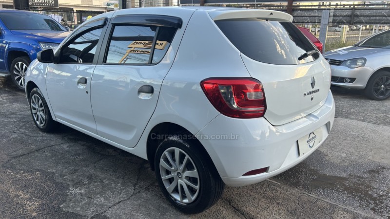 SANDERO 1.0 AUTHENTIQUE 8V FLEX 4P MANUAL - 2018 - GRAVATAí