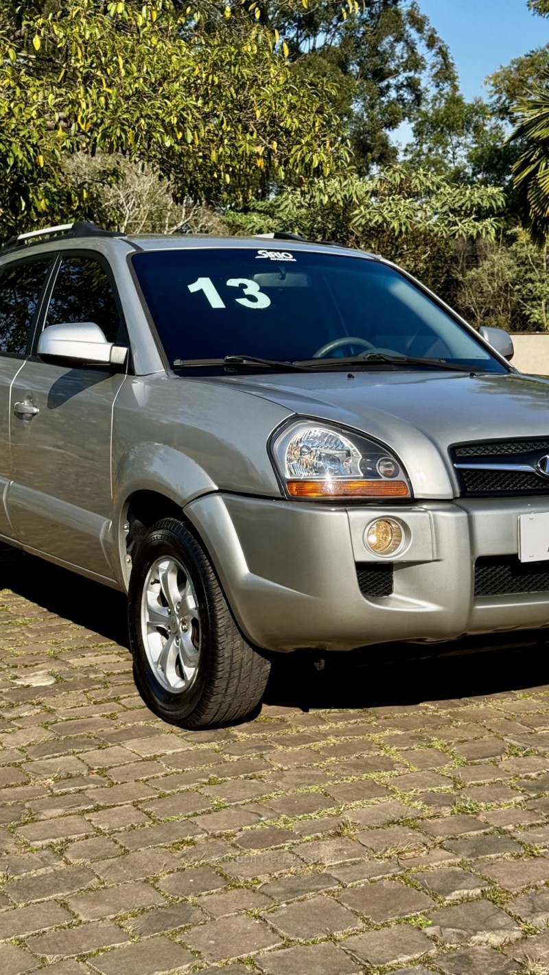 TUCSON 2.0 MPFI GLS 16V 143CV 2WD GASOLINA 4P AUTOMÁTICO - 2013 - LAJEADO