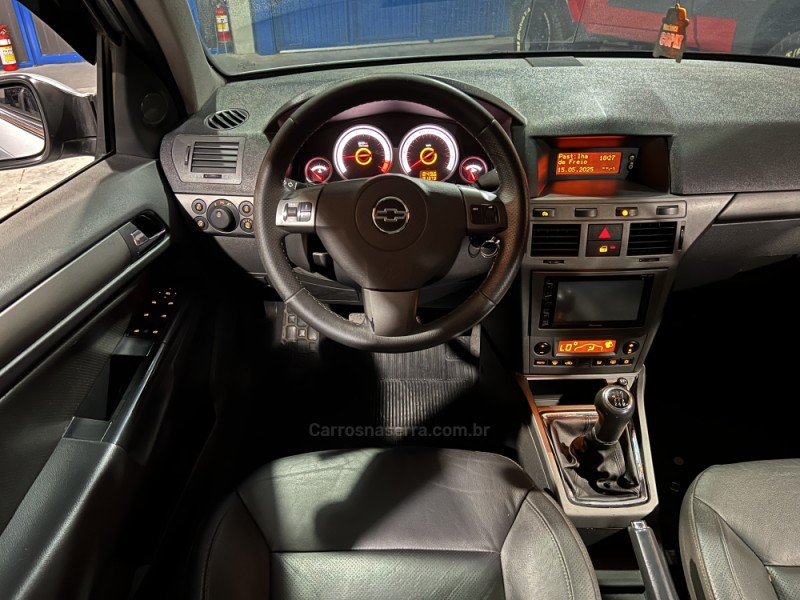 VECTRA 2.0 MPFI GT-X HATCH 8V FLEX 4P MANUAL - 2011 - BENTO GONçALVES