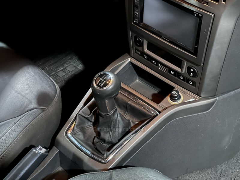 VECTRA 2.0 MPFI GT-X HATCH 8V FLEX 4P MANUAL - 2011 - BENTO GONçALVES