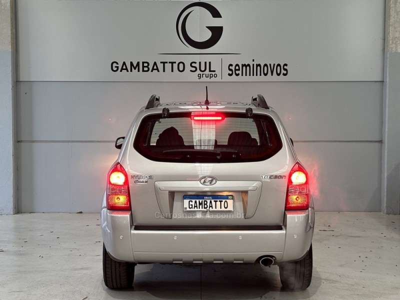 TUCSON 2.0 GL 2WD 16V GASOLINA 4P MANUAL - 2010 - BENTO GONçALVES