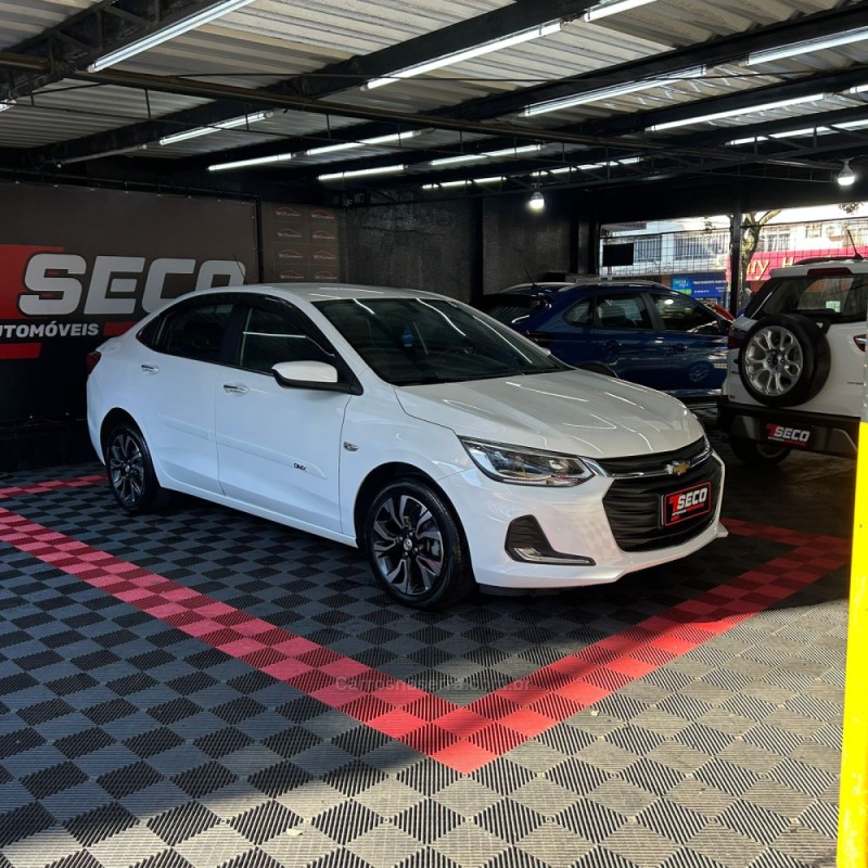 ONIX 1.0	PREMIER PLUS 12V TURBO FLEX 4P AUTOMÁTICO - 2023 - PASSO FUNDO