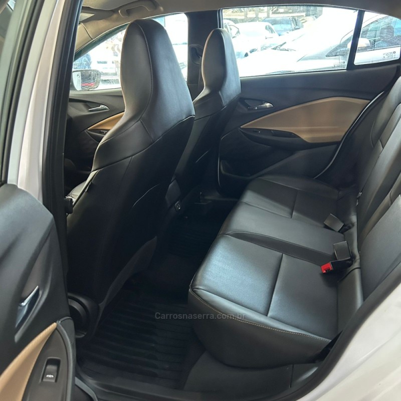 ONIX 1.0	PREMIER PLUS 12V TURBO FLEX 4P AUTOMÁTICO - 2023 - PASSO FUNDO