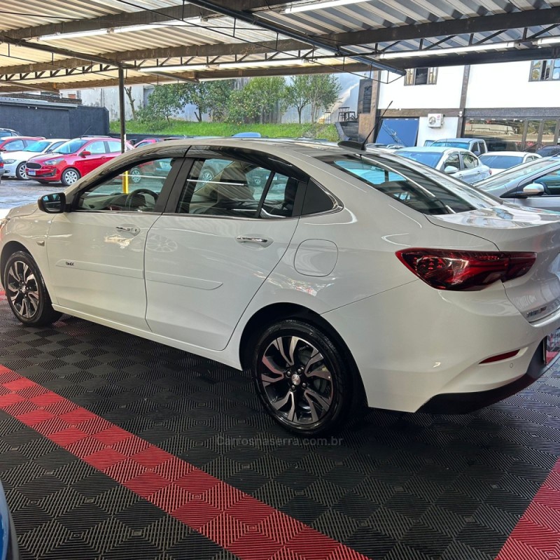 ONIX 1.0	PREMIER PLUS 12V TURBO FLEX 4P AUTOMÁTICO - 2023 - PASSO FUNDO
