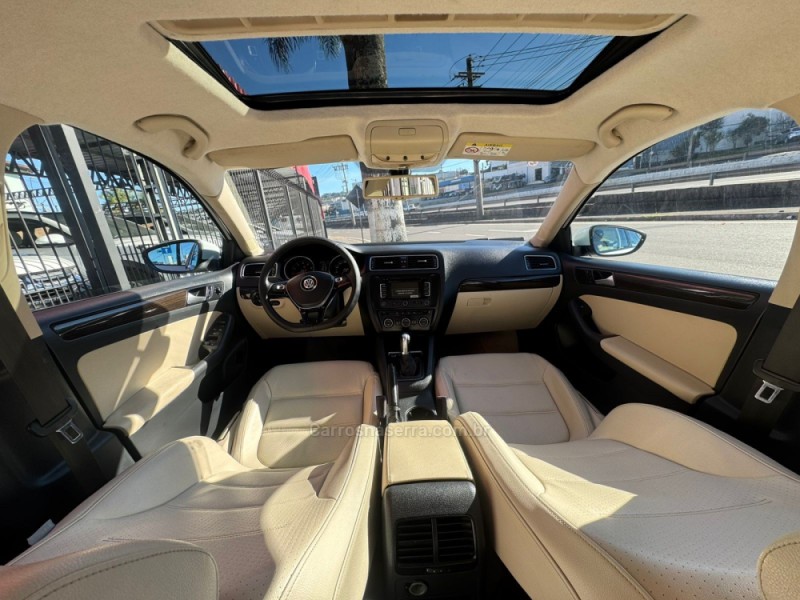 JETTA 2.0 COMFORTLINE FLEX 4P TIPTRONIC - 2015 - CAXIAS DO SUL