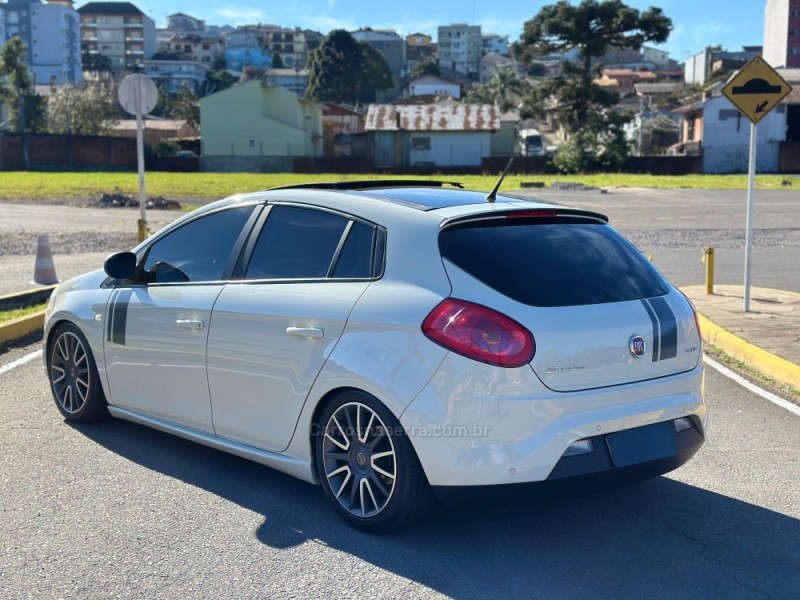 BRAVO 1.8 SPORTING 16V FLEX 4P MANUAL - 2014 - CAXIAS DO SUL