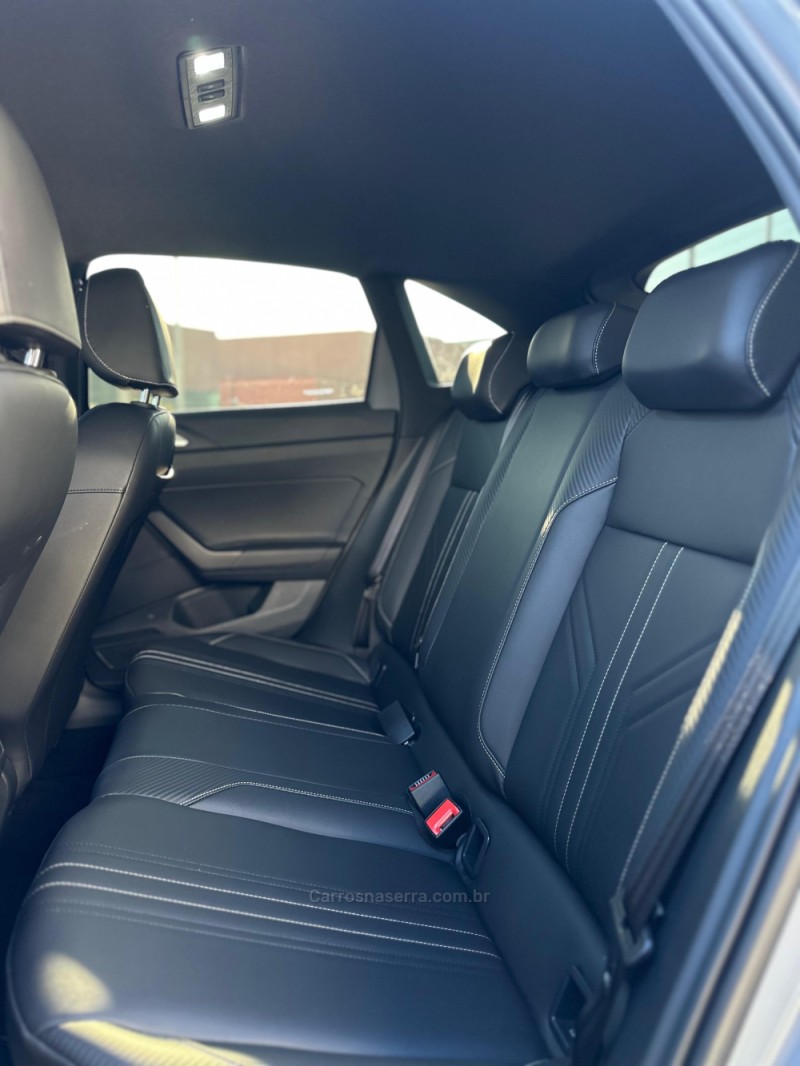NIVUS 1.0 TSI HIGHLINE FLEX 4P AUTOMÁTICO - 2025 - VACARIA