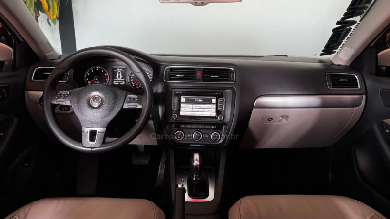 JETTA 2.0 TSI HIGHLINE 211CV GASOLINA 4P TIPTRONIC - 2013 - ESTâNCIA VELHA