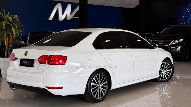 JETTA 2.0 TSI HIGHLINE 211CV GASOLINA 4P TIPTRONIC - 2013 - ESTâNCIA VELHA