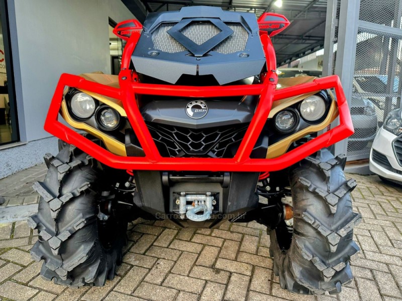 OUTLANDER 1000X MR - 2019 - TRêS COROAS