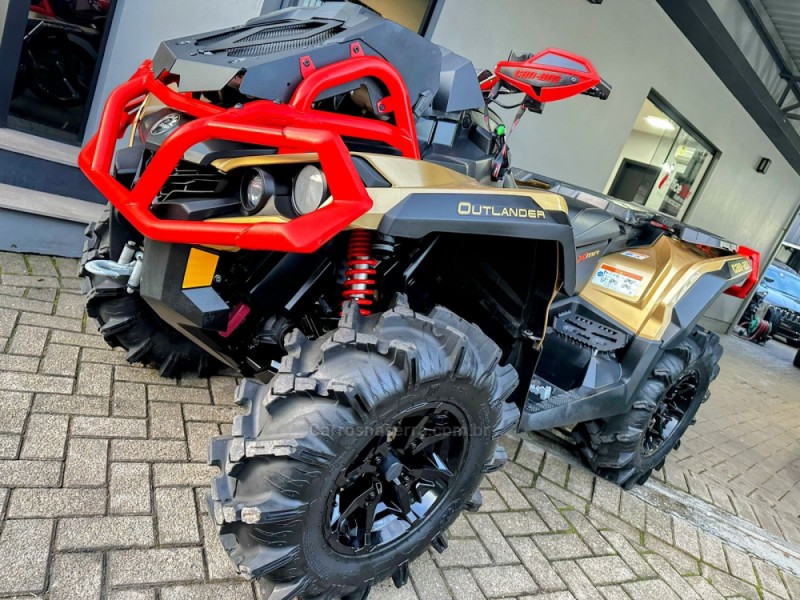 OUTLANDER 1000X MR - 2019 - TRêS COROAS